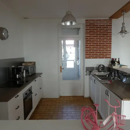 Maison Saint-jean-de-monts, 5 Pieces, 9 Personnes - Fr-1-323-372 Casa de Férias